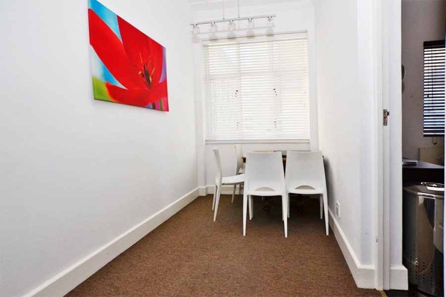 To Let 2 Bedroom Property for Rent in Sea Point Western Cape